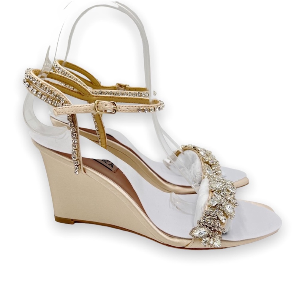 Badgley Mischka Size 6.5 Jenna Soft Nude Jeweled Wedges Sandals Heels Shoes